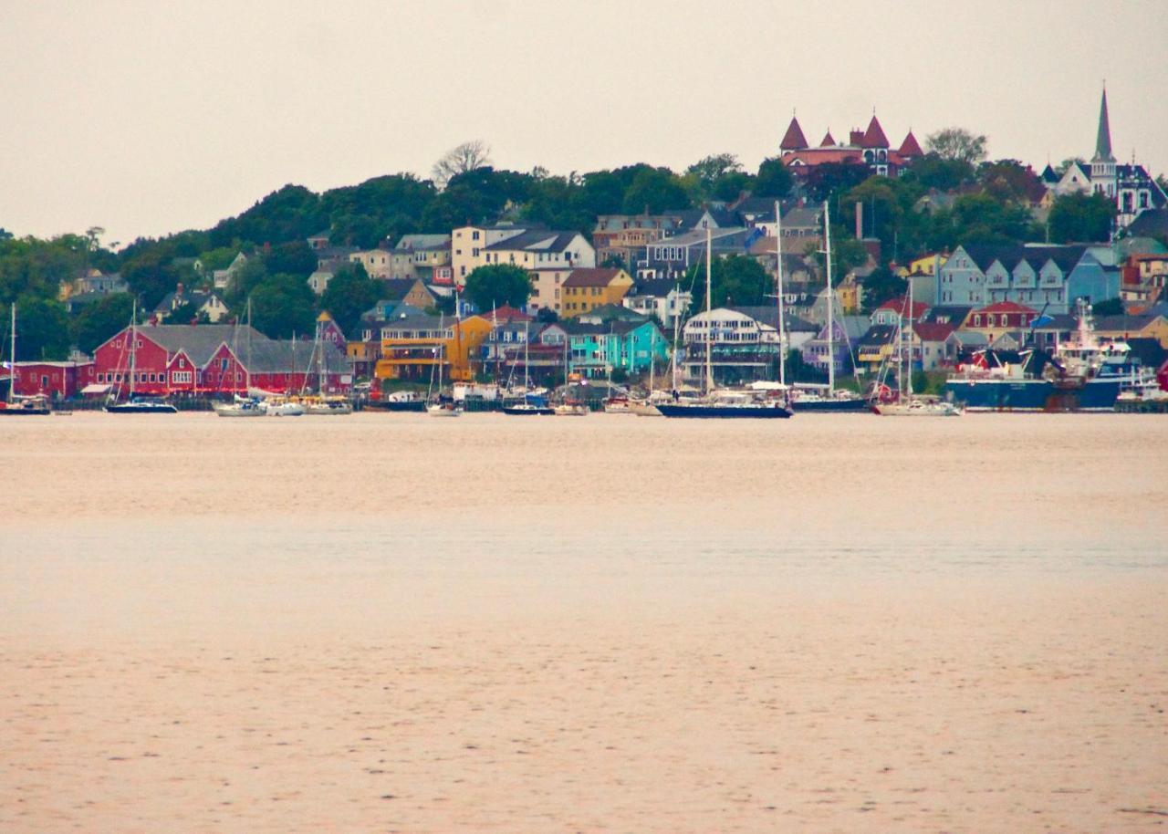 Rum Runner Inn Lunenburg Εξωτερικό φωτογραφία